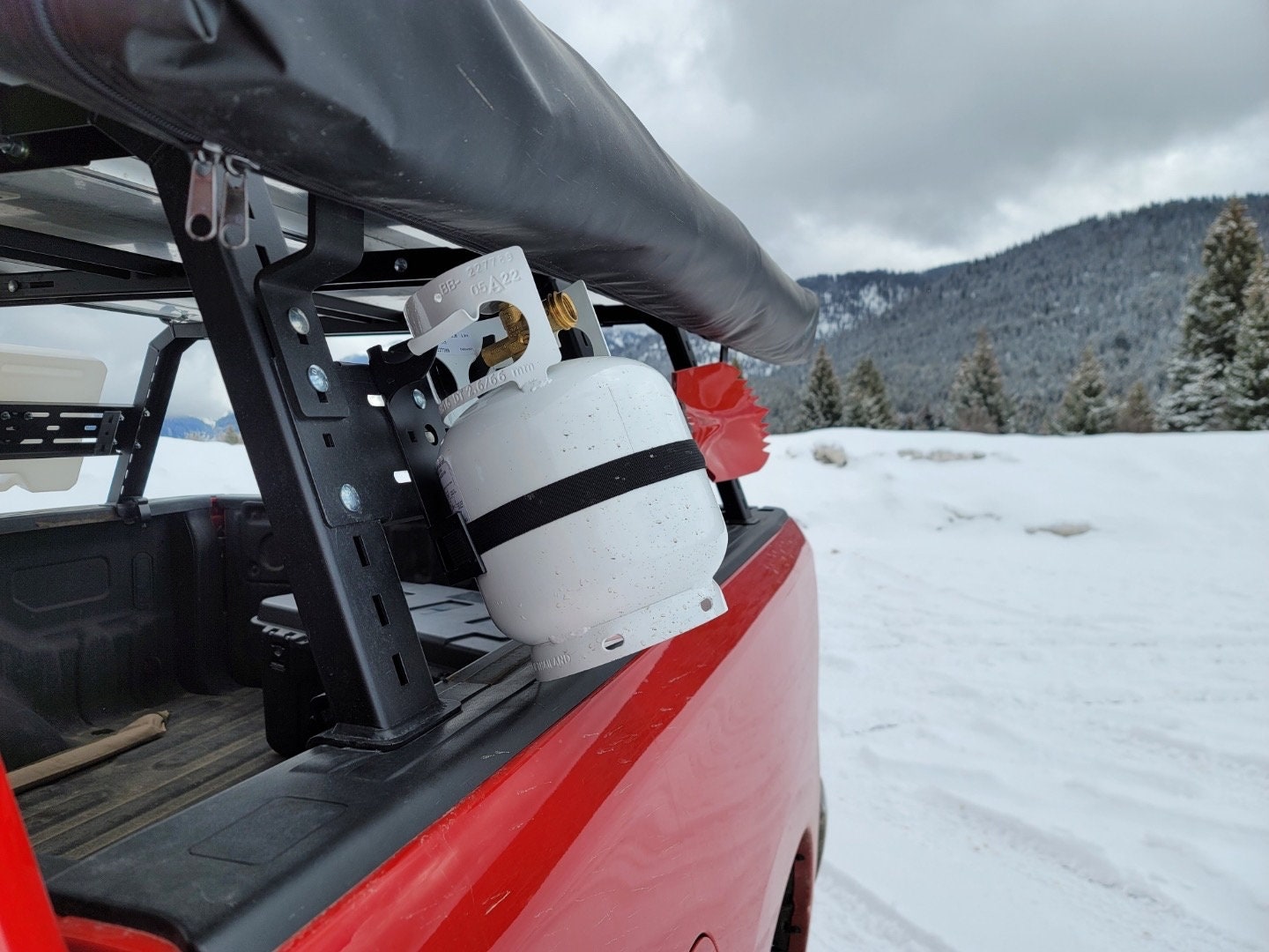 Roof rack propane tank mount hotsell