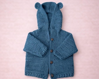 Gehaakt vest met capuchon babybeer | Handgemaakte blauwgroene trui| Gezellig babycadeau |Genderneutraal