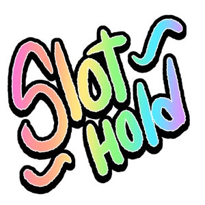 Puede incluir: Una ilustración colorida de las palabras "Slot Hold" en un degradado arcoíris. El texto está contorneado en negro y tiene un estilo texturizado dibujado a mano.