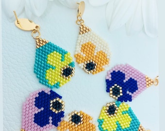 Daisy Drop Beaded Earrings.