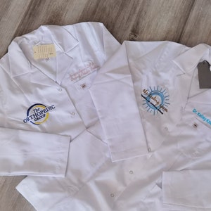 Personalized logo  Embroidered  Lab Coats,embroider your logo and name,Hospital Uniforms Lab Coats,Custom Lab Coats,Lab Coats with Logo