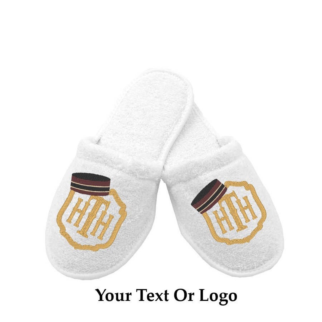 FVVO★Embroidered flame hotel slippers FV13 Custom Closed Toe Waffle Slippers with Embroidery Logo for