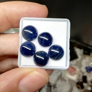 Blauwe saffier cabochon 9 x 9 mm 3,4 kt Sri Lanka