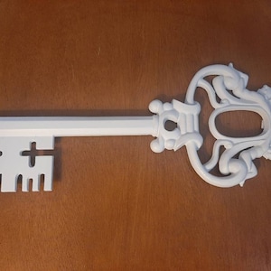 SEXTON Heavy metal decorative vintage key