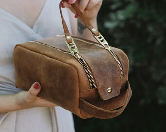 personalized dopp bag