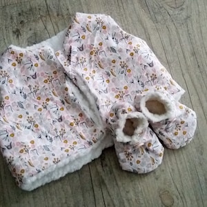 gilet de berger et chaussons assortis coton fleuri et peau de mouton image 1