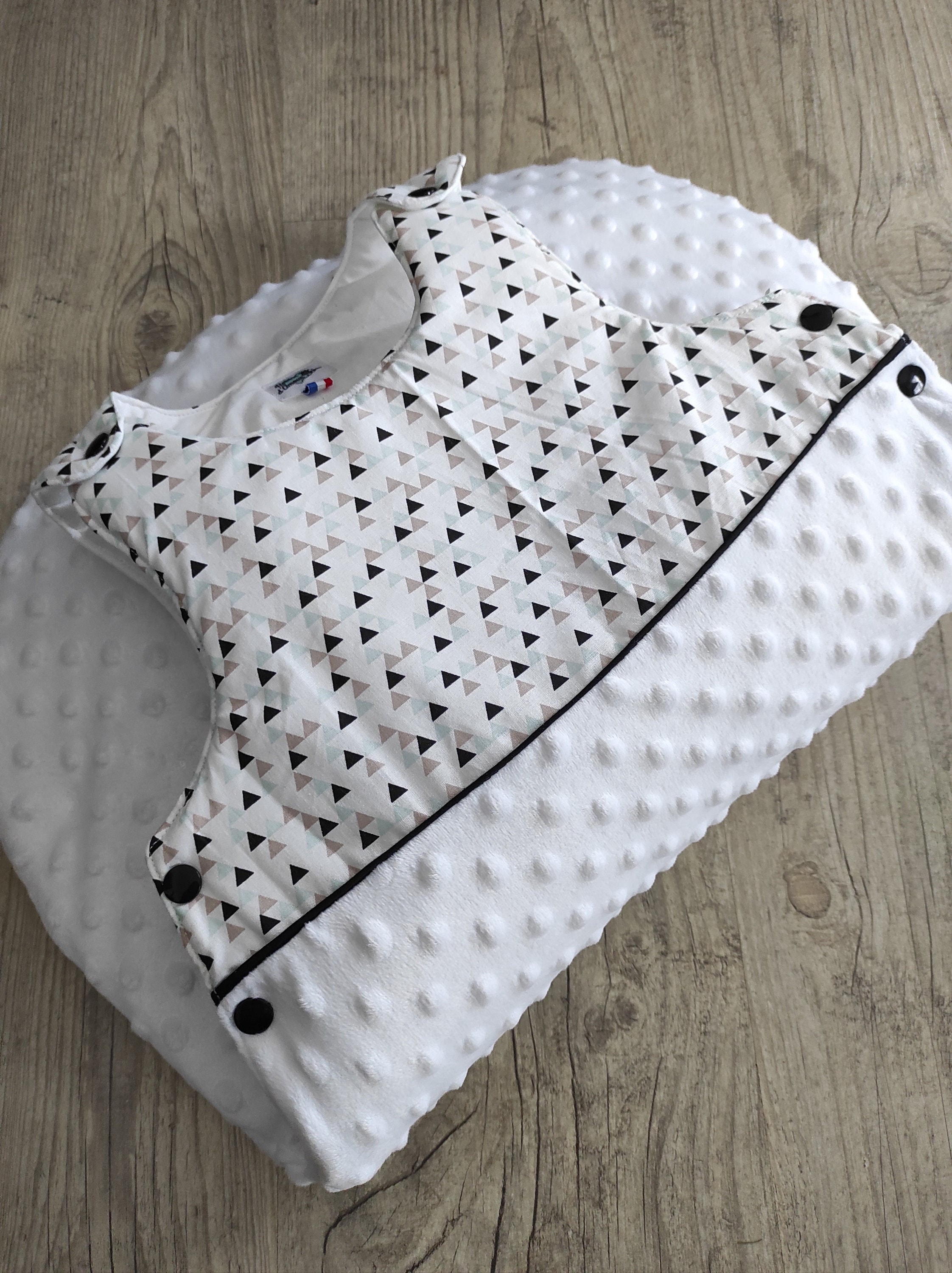Gigoteuse Turbulette Triangle Pastel et Minky Blanc