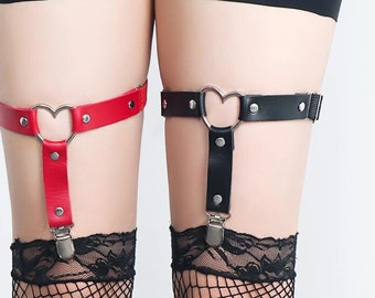 heart thigh harness