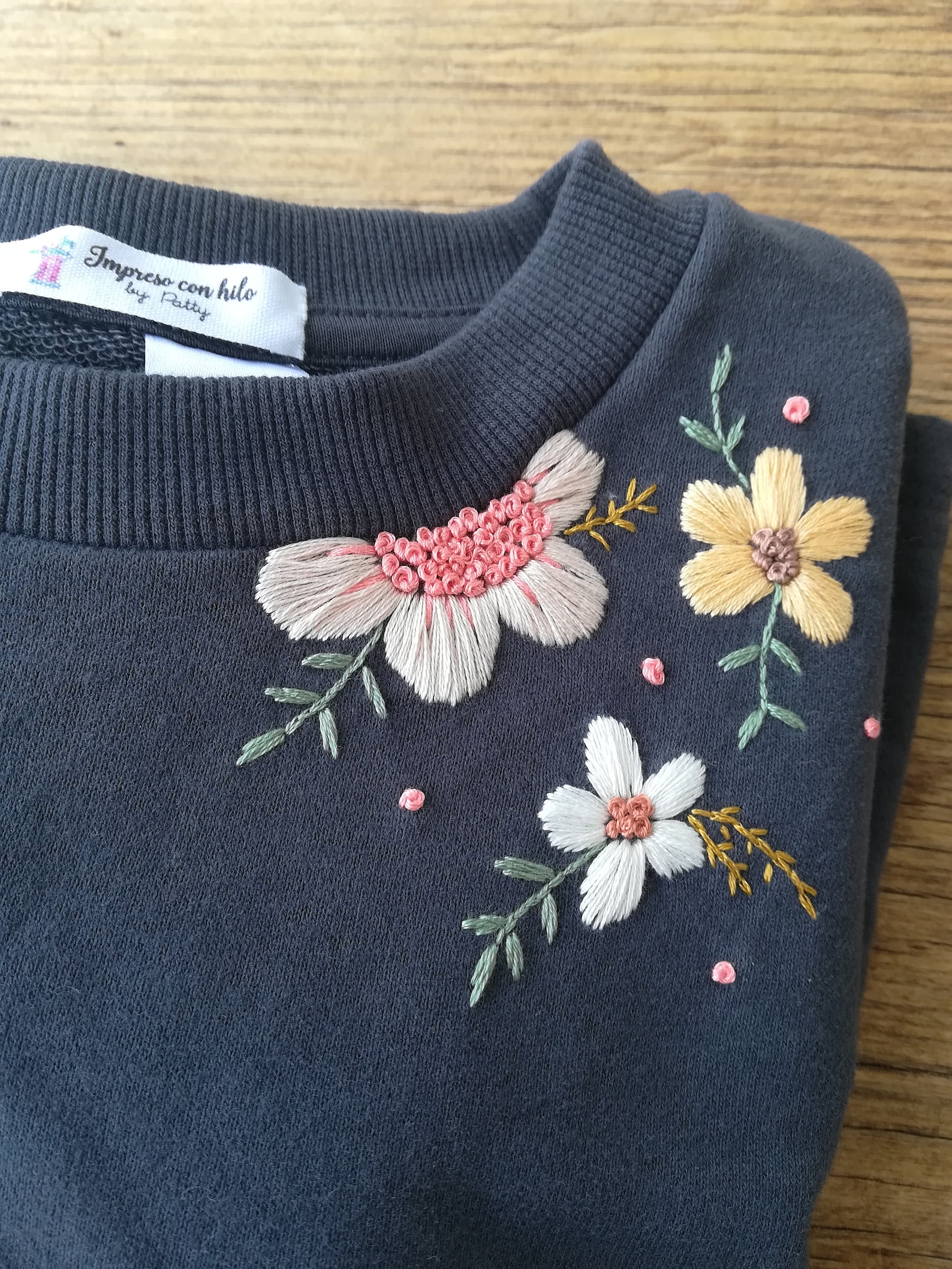 Sudadera flores bordada a mano sudadera bordada sudadera Etsy