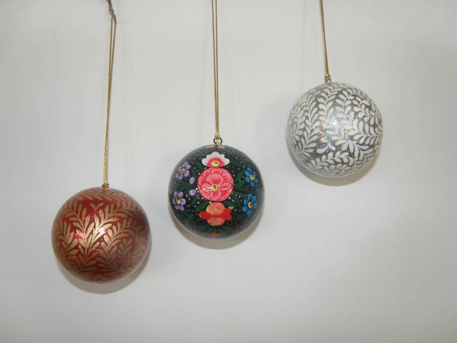 Paper mache hand painted christmas baubles set of 3 home Etsy