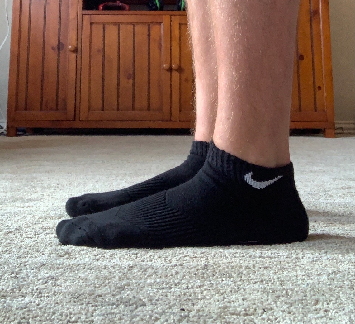 nike above the ankle socks