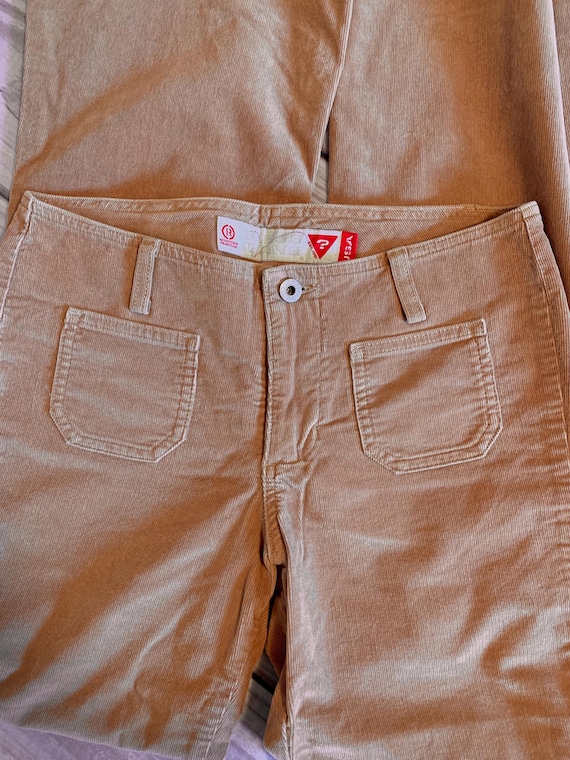 Y2k / 00s Guess corduroy flares, caramel khaki bellbottom cords, mid rise 31” waist
