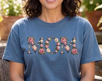 Floral MOM png, Rose Flower Mom Design, Mothers Day png, Vintage Floral Alphabet Mom, Sublimation Mama PNG, Shirt Design Download