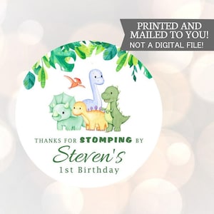 Obrigado de aniversário por pisar por adesivos de aniversário de dinossauro, etiquetas personalizadas de chá de bebê de dinossauro, favor de agradecimento, etiquetas de festa,