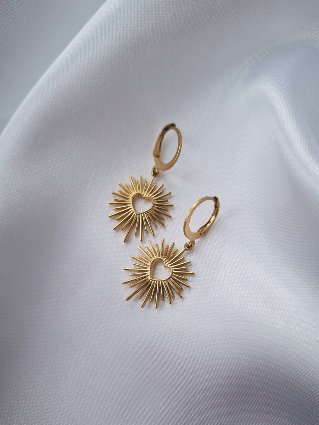 Boucles D'oreilles Dormeuses Rondes - Couleurs Beige Et Bleu Brillant, Occasion, Pour Femme/fille