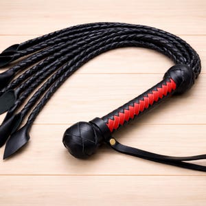 Handmade Leather Flogger Set of 3 – Premium Braided Leather Whips, Top Grain Leather Flogger, Artisan Leather Gift image 2