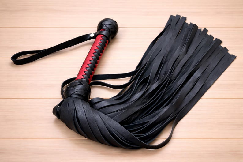 Handmade Leather Flogger Set of 3 – Premium Braided Leather Whips, Top Grain Leather Flogger, Artisan Leather Gift image 14