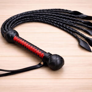 Handmade Leather Flogger Set of 3 – Premium Braided Leather Whips, Top Grain Leather Flogger, Artisan Leather Gift image 6