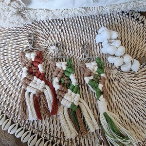 Macrame Keychain Tri-color | Boho Keychain | Handmade | Gift | Favours | Choose color