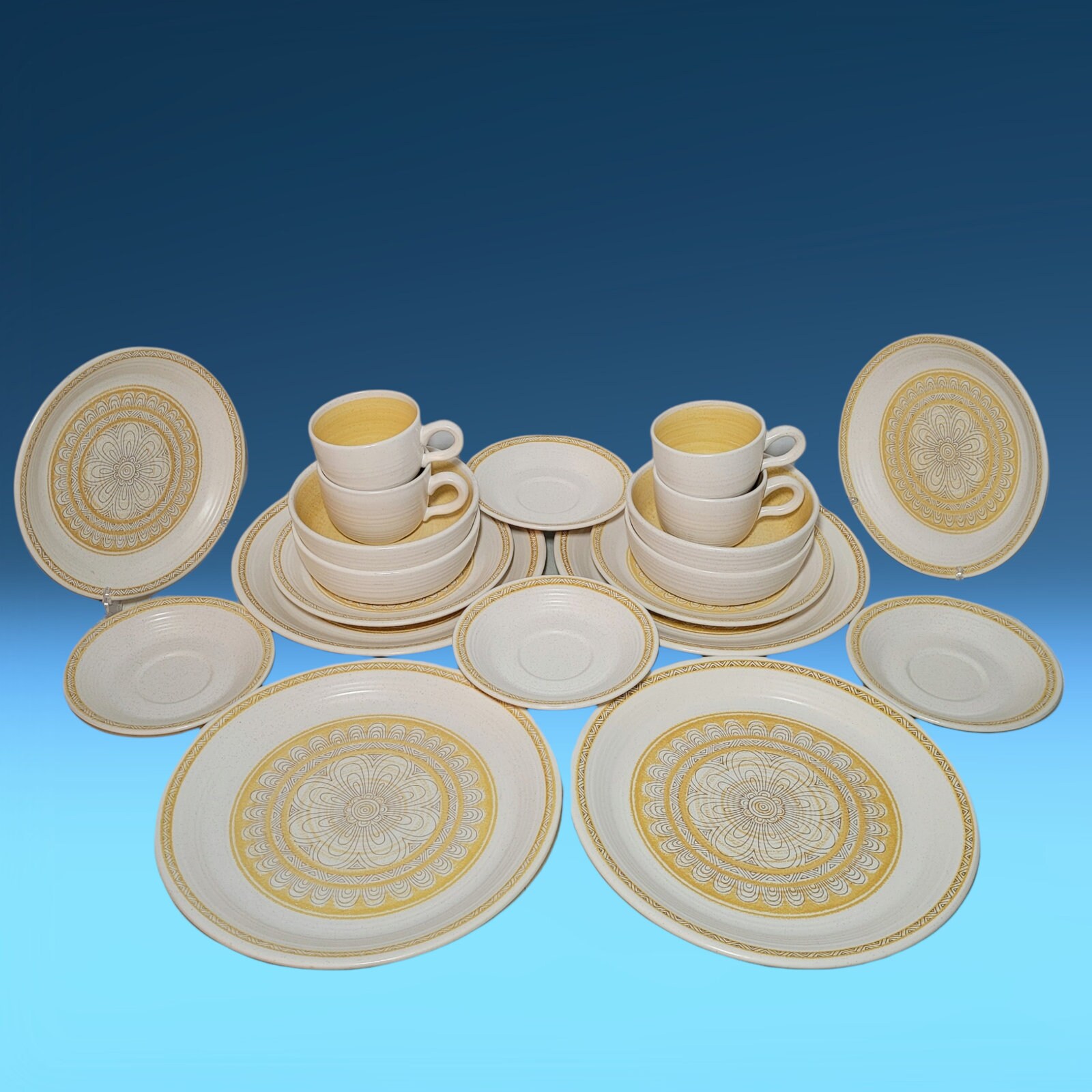 Vintage 20pc Franciscan Hacienda Gold Earthenware Dinnerware Set 4