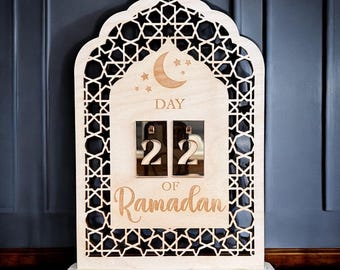 Wooden Ramadan Calendar: Eid Countdown Table Decoration