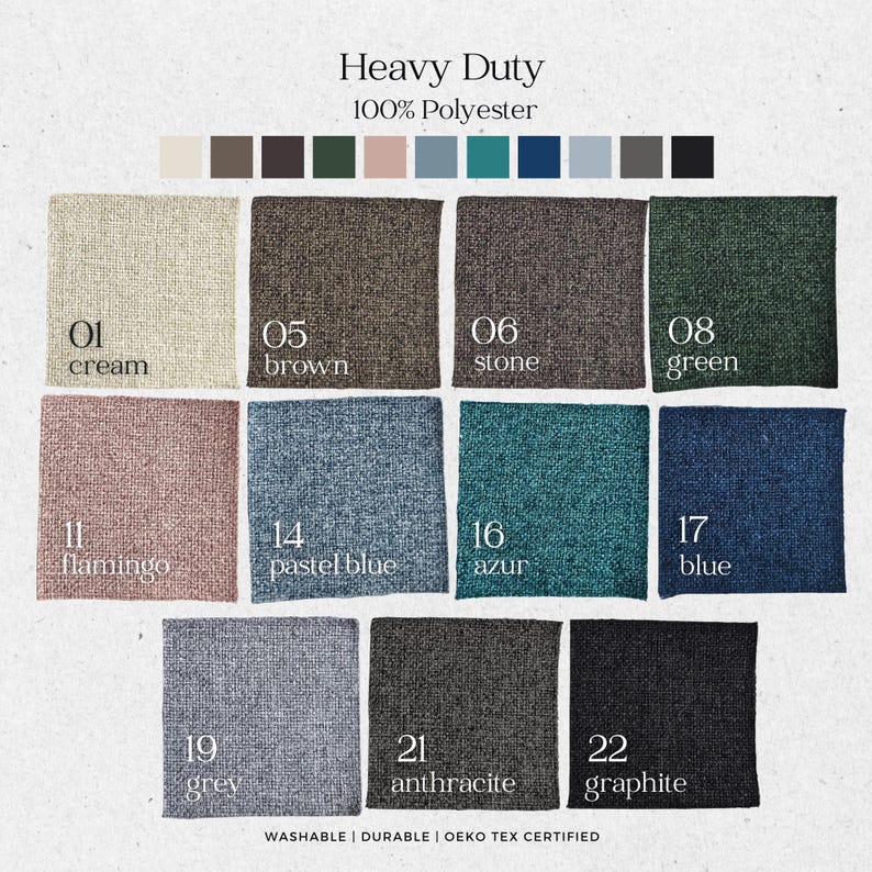 Op de afbeelding: Een kleurenkaart voor heavy duty 100% polyester stof met elf vierkante stalen gelabeld met nummers en namen: 01 cream, 05 brown, 06 stone, 08 green, 11 flamingo, 14 pastel blue, 16 azur, 17 blue, 19 grey, 21 anthracite en 22 graphite.