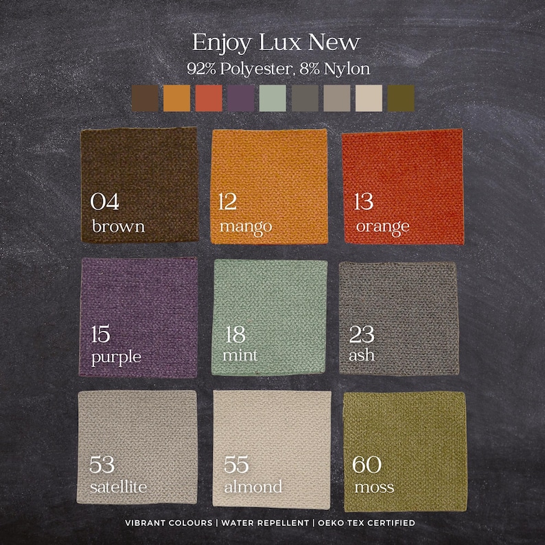 Op de afbeelding: Een stoffenstaaloverzicht getiteld Enjoy Lux New, bestaande uit 92% polyester en 8% nylon. Het toont negen vierkante stalen in bruin, mango, oranje, paars, mint, as, satellite, amandel en mos, elk gelabeld met een nummer en een kleurnaam.
