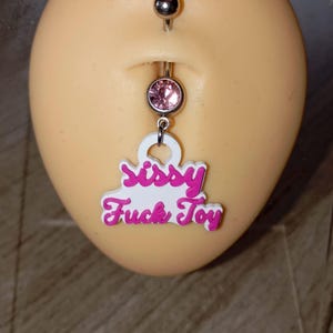 Bauchnabelpiercing, Sissy-Sexspielzeug