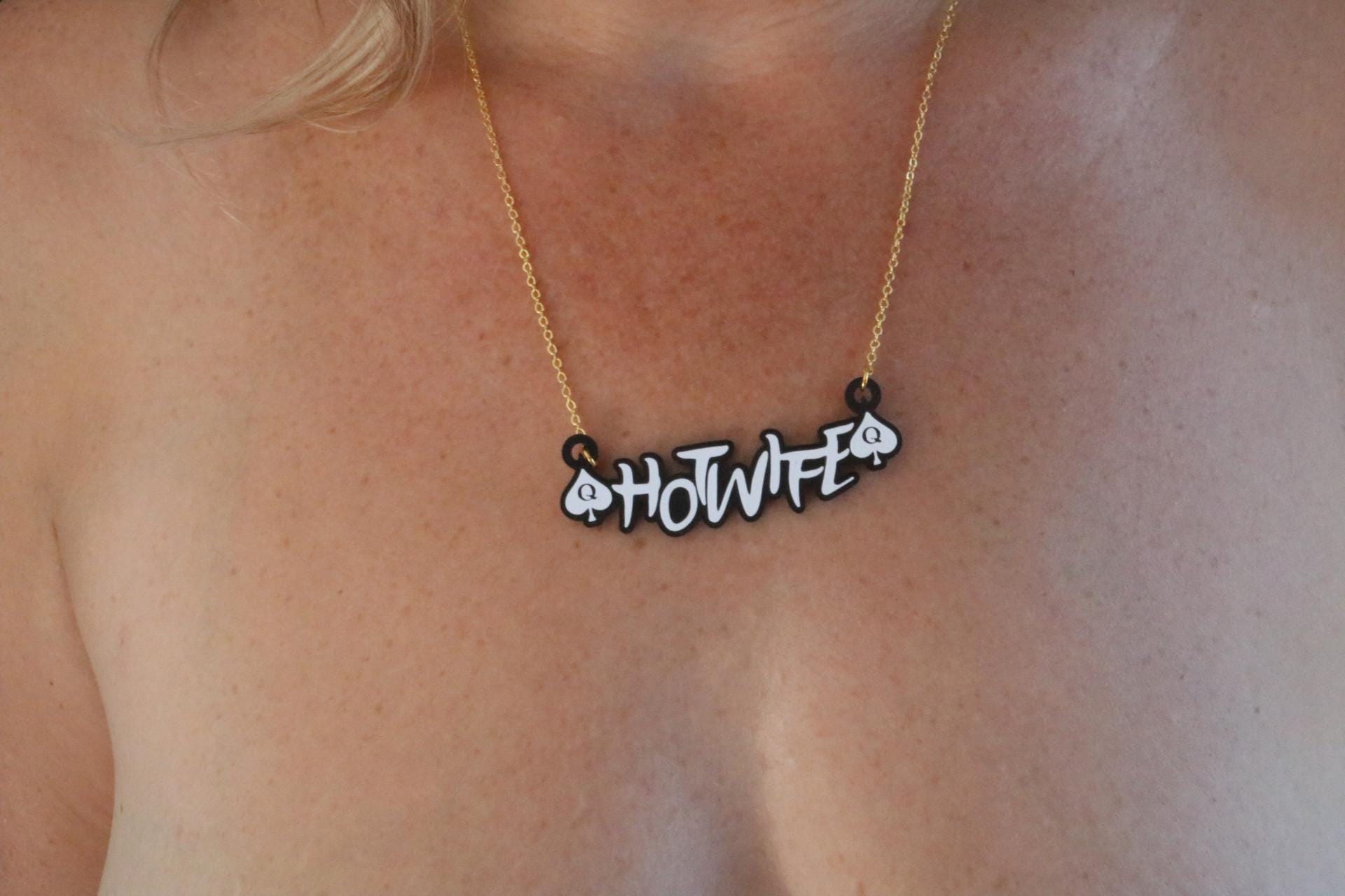 Queen Of Spade Hotwife swinger pendant necklace