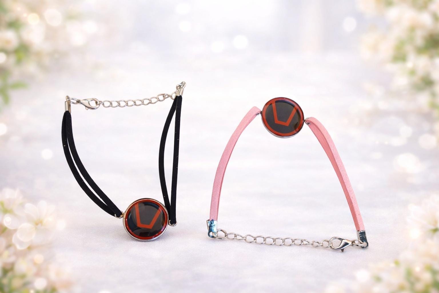 Bracelet Symbole Libertin En Cordon Rose – Élégant Et Discret – Neuf Avec étiquettes