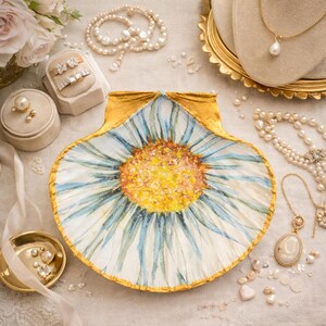 Hand Decorated Shell Trinket Dish: Daisy flower Decoupage, Gold Finish