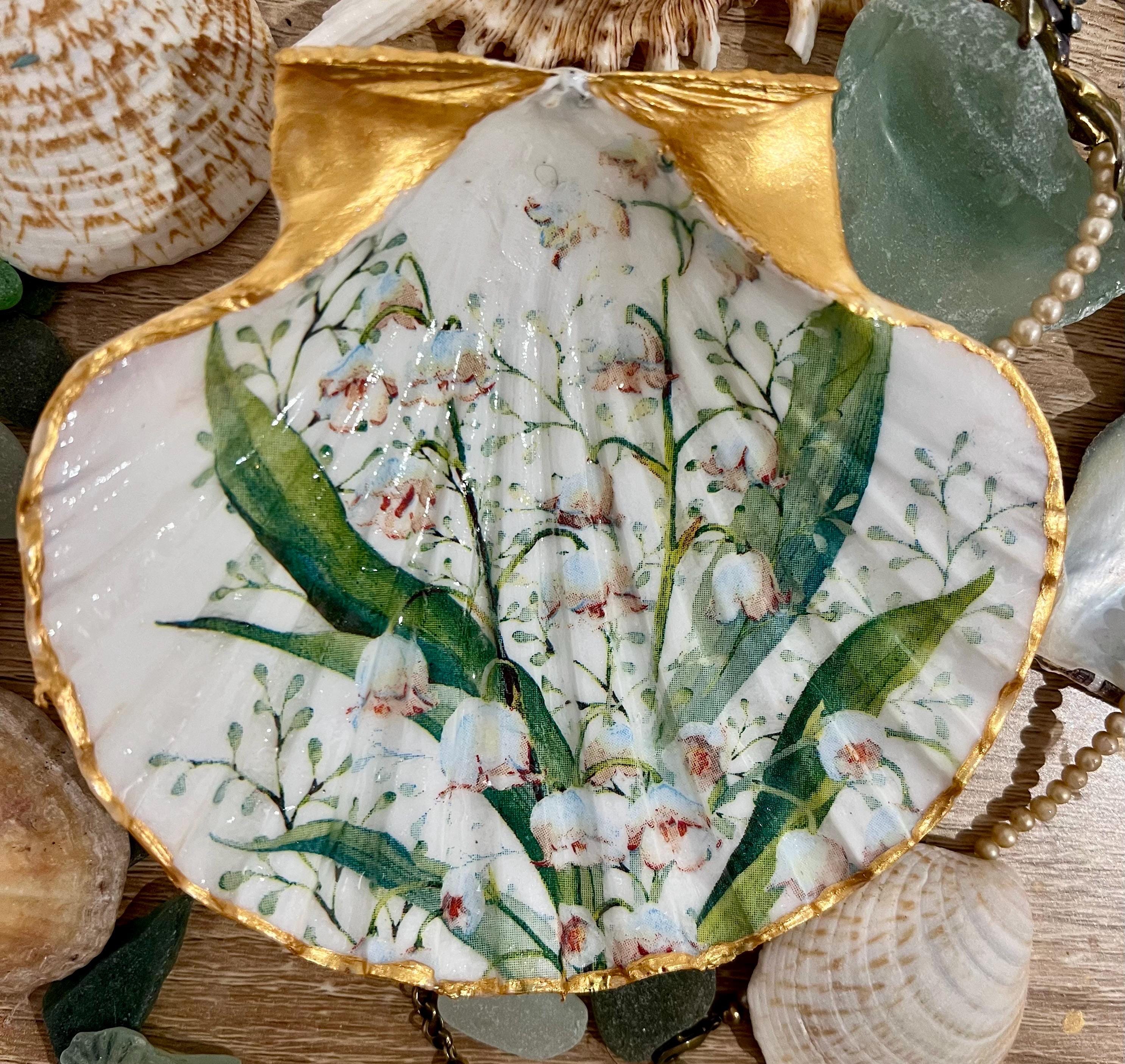 Shell trinket dish Lily of the valley - birth flower May gold finish