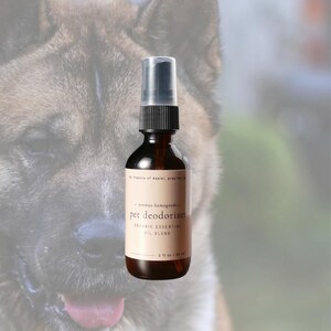 St. Francis luktborttagningsspray för husdjur: Eteriska oljor av lavendel, cederträ och vetiver