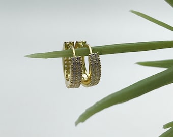 Zierliche Huggie Hoop Ohrringe - Paar Minimalistische Huggie Hoop Ohrringe - Zweireihige Pave Cz Huggie Ohrringe