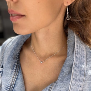 Dainty Heart Pendant Necklace - Simple & Chic Heart Charm - Silver/Gold Options - Minimalist Jewelry