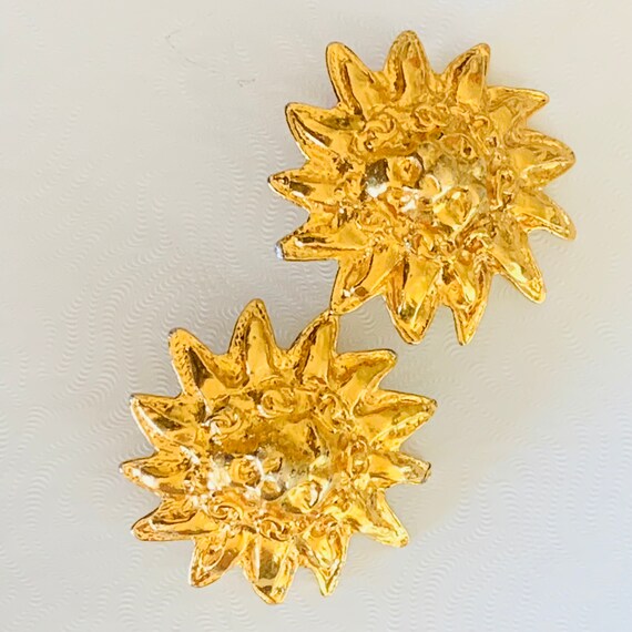 CHANEL Leo CC Lion Sun Earrings vintage 1970s - image 3