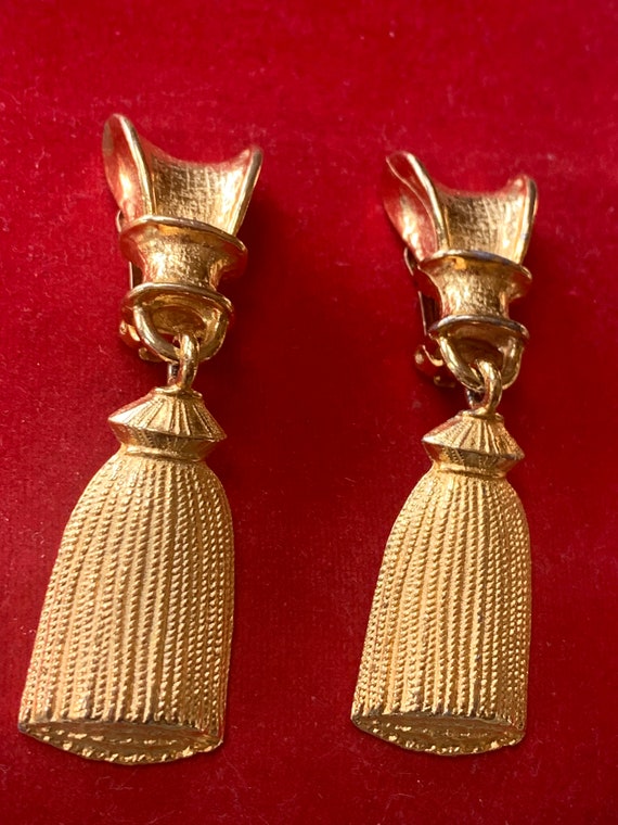 CHRISTIAN DIOR 1970s TASSEL Gold Earrings Clip - image 2