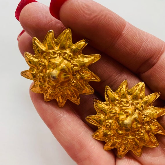 CHANEL Leo CC Lion Sun Earrings vintage 1970s - image 2