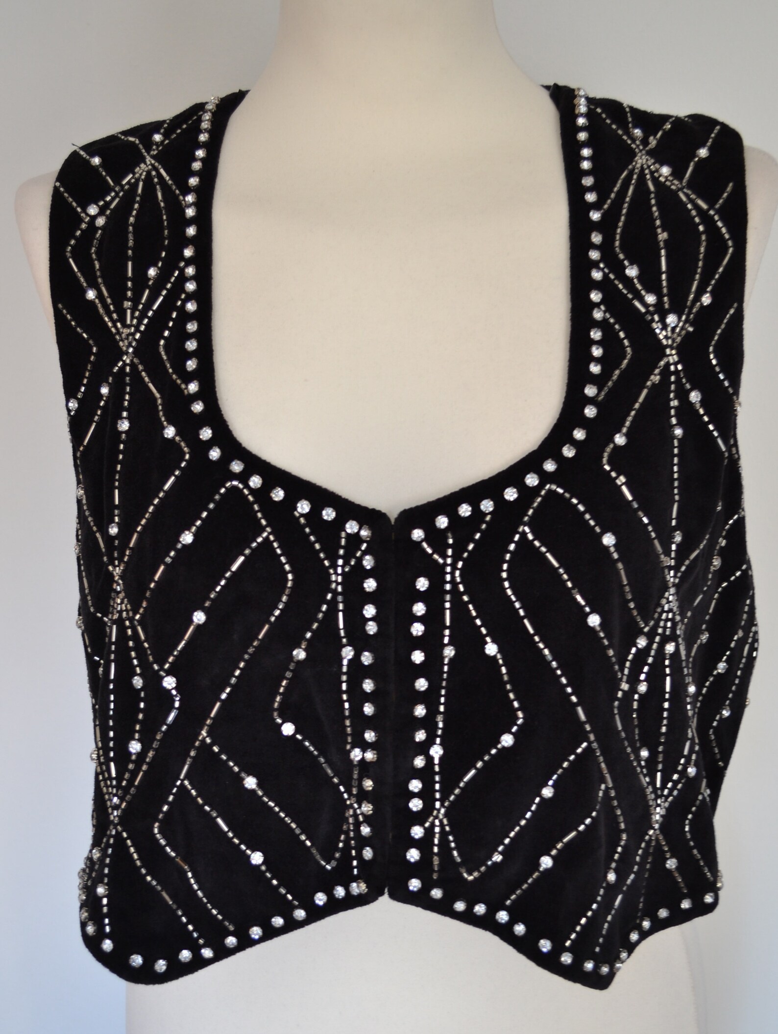 Zarramora Velvet Suit (Black) main image 1