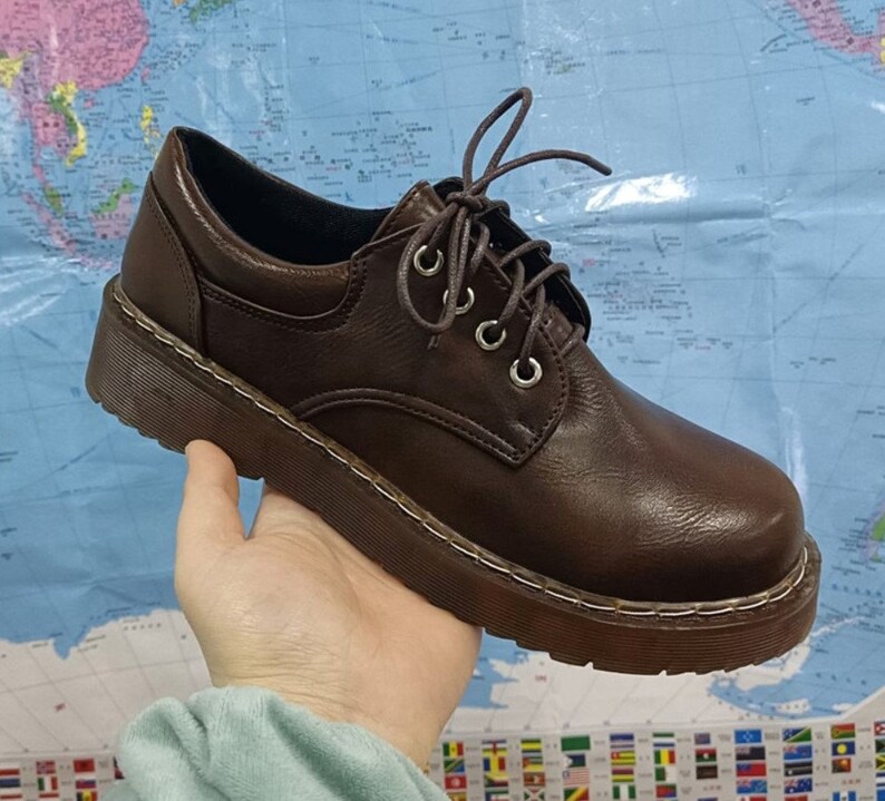 dark academia summer shoes