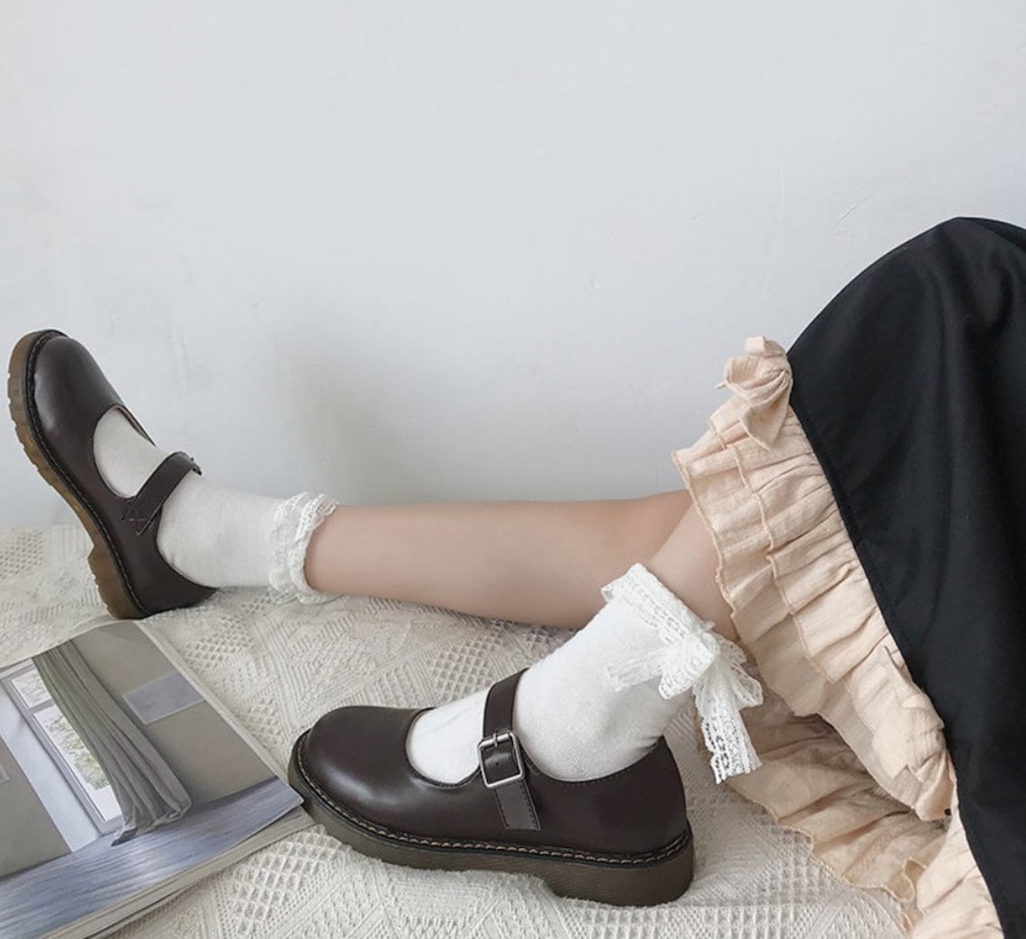 dark academia summer shoes
