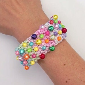 Beaded Crochet Slap Bracelet: Colorful DIY Jewelry Pattern