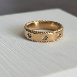 Golden Band•starburst ring•vintage style ring, statement ring, gift for her, anniversary•gold• Anniversary, Engagement ring-North Star