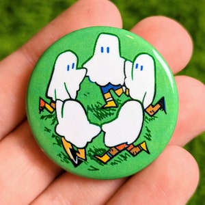Forest Circle Ghost Button! 1.5"