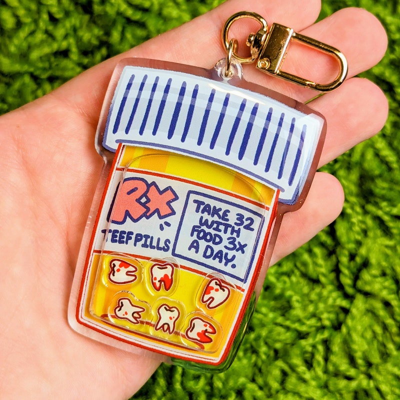 Teeth Pills Shaker Keychain!