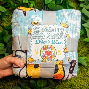 Chaotic Bees Throw Blanket!