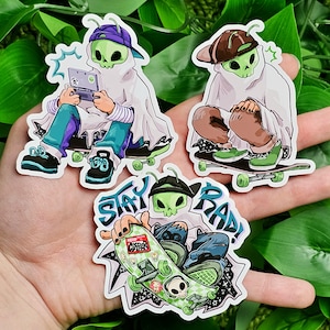 ¡Pegatinas de fantasmas patinadores extraterrestres!