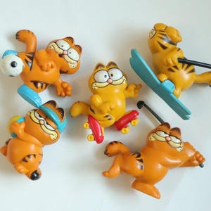 Vintage Garfield PVC Sports Figure: 80-90s Toy Keychain Option