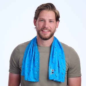 KOOLGATOR SPF 30 Cooling Towel for Face and Neck - Cooling Towels for Sports, Athletes, Gym, and Hot Weather - Men, Women & Kids