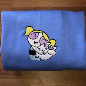 Bubbles Embroidered Sweater| Powerpuff girls T-shirt| Bubbles & Cat Crewneck| Bubbles Crewneck|Embroidery t-shirt| Embroidered| Gift